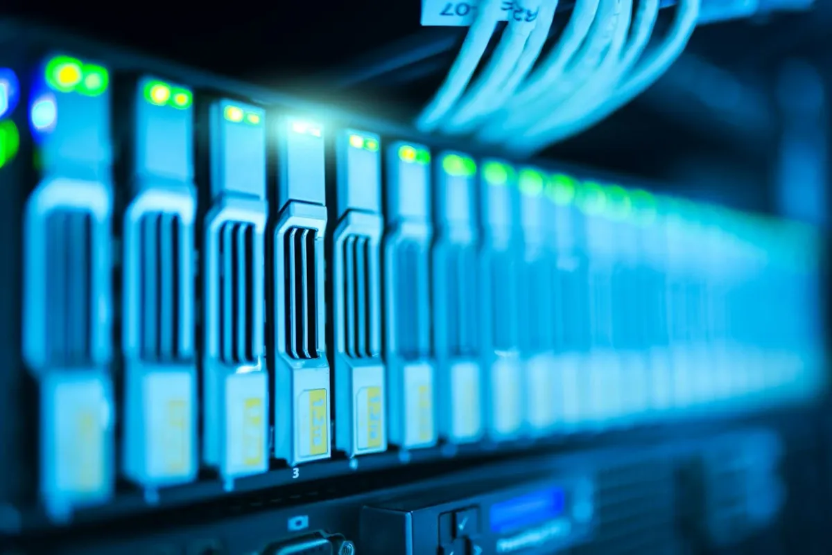 Perbandingan Jenis Hosting: Shared, VPS, dan Dedicated